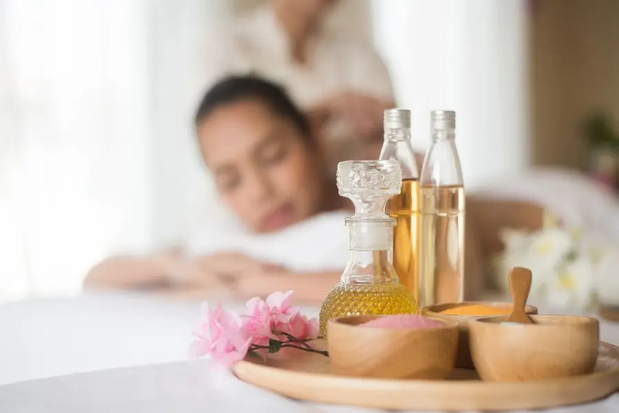 Aromatherapy massage service in Abu Dhabi 